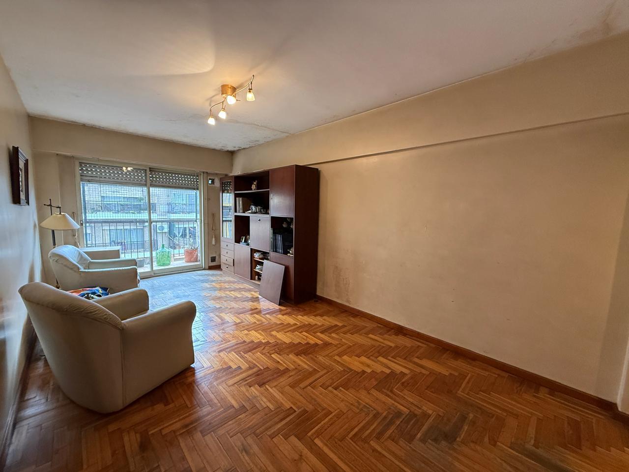 Foto de En Venta Departamento de 4 amb con/dep al frente con Balcon y Cochera, imagen 3