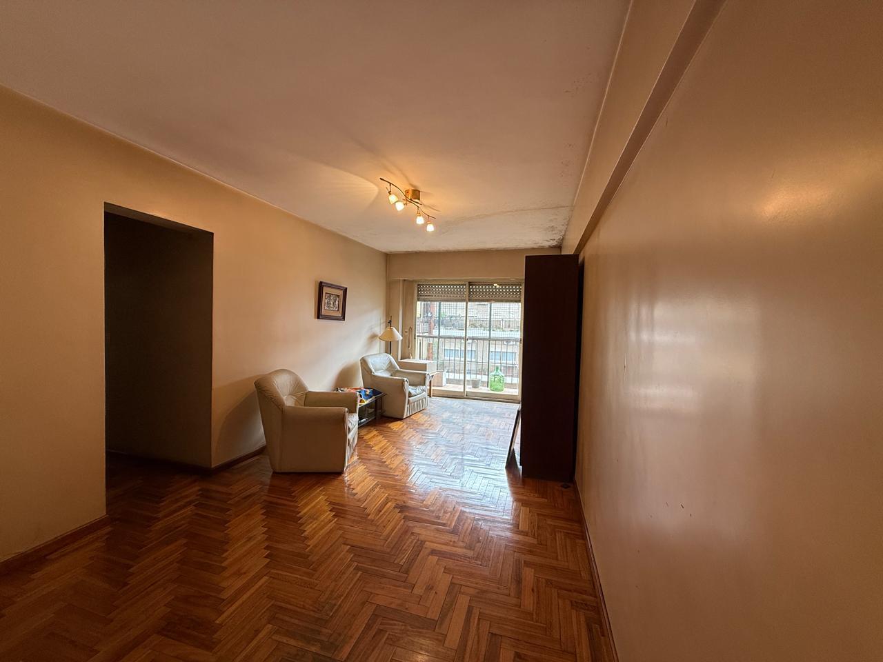 Foto de En Venta Departamento de 4 amb con/dep al frente con Balcon y Cochera, imagen 5