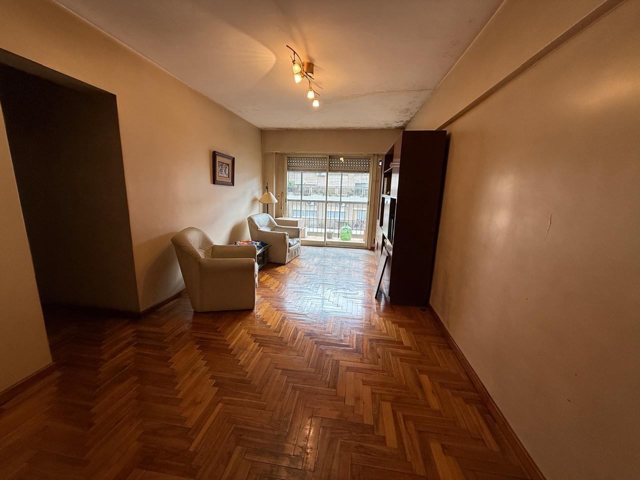 Foto de En Venta Departamento de 4 amb con/dep al frente con Balcon y Cochera, imagen 1