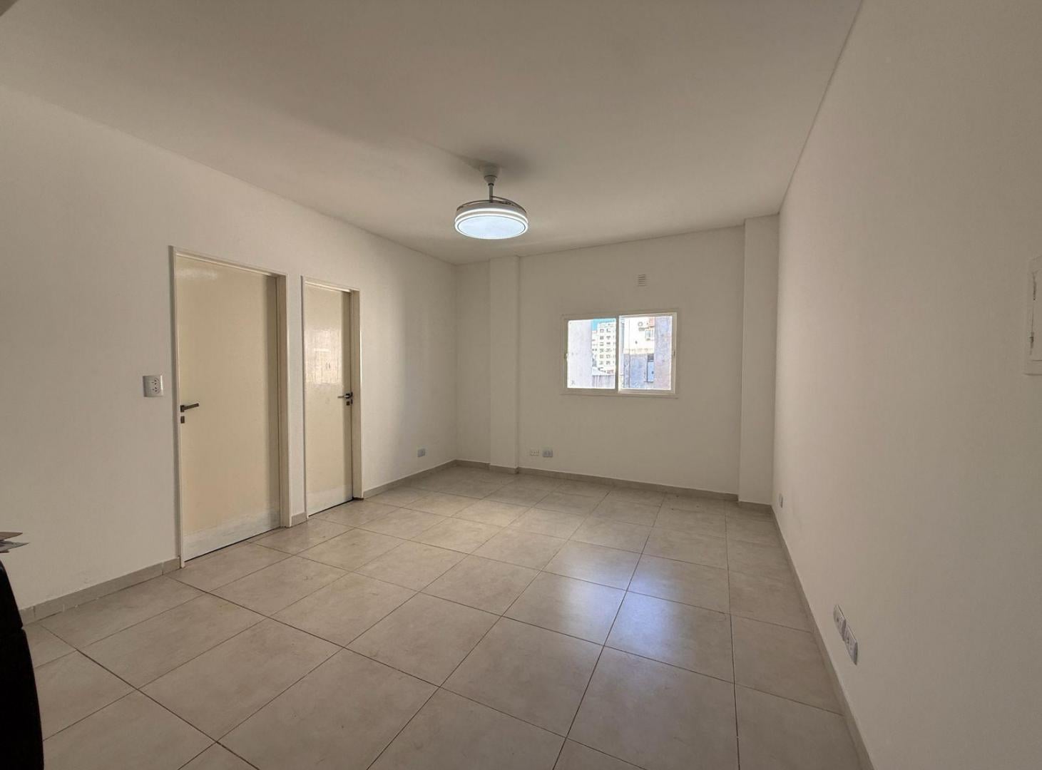 Foto de En Venta Departamento de 1 ambiente muy luminoso Balvanera, imagen 1