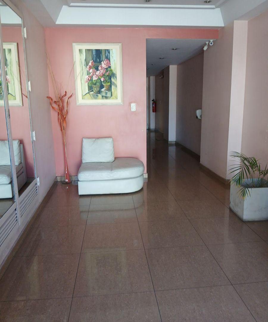 ALQUILER HERMOSO DTO AV MITRE Y LAS FLORES C/BALCON CFTE. 2 AMB. AMPLIOS.CON ZOOM.EXP$110.000