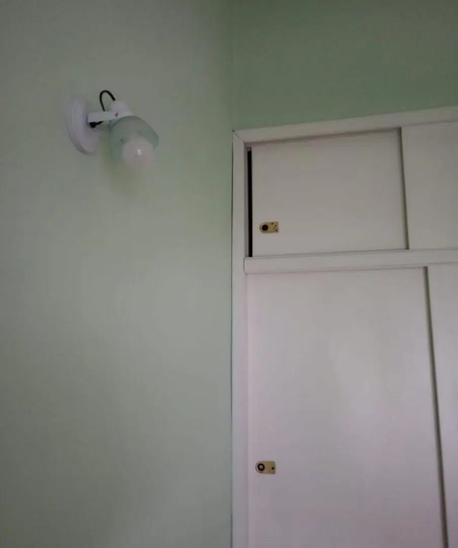 OPORTUNIDAD ALQUILER CASA : COCHERA DESCUBIERTA COCINA, LIVING COMEDOR , DOS DORMITORIOS, GALPÓN 2