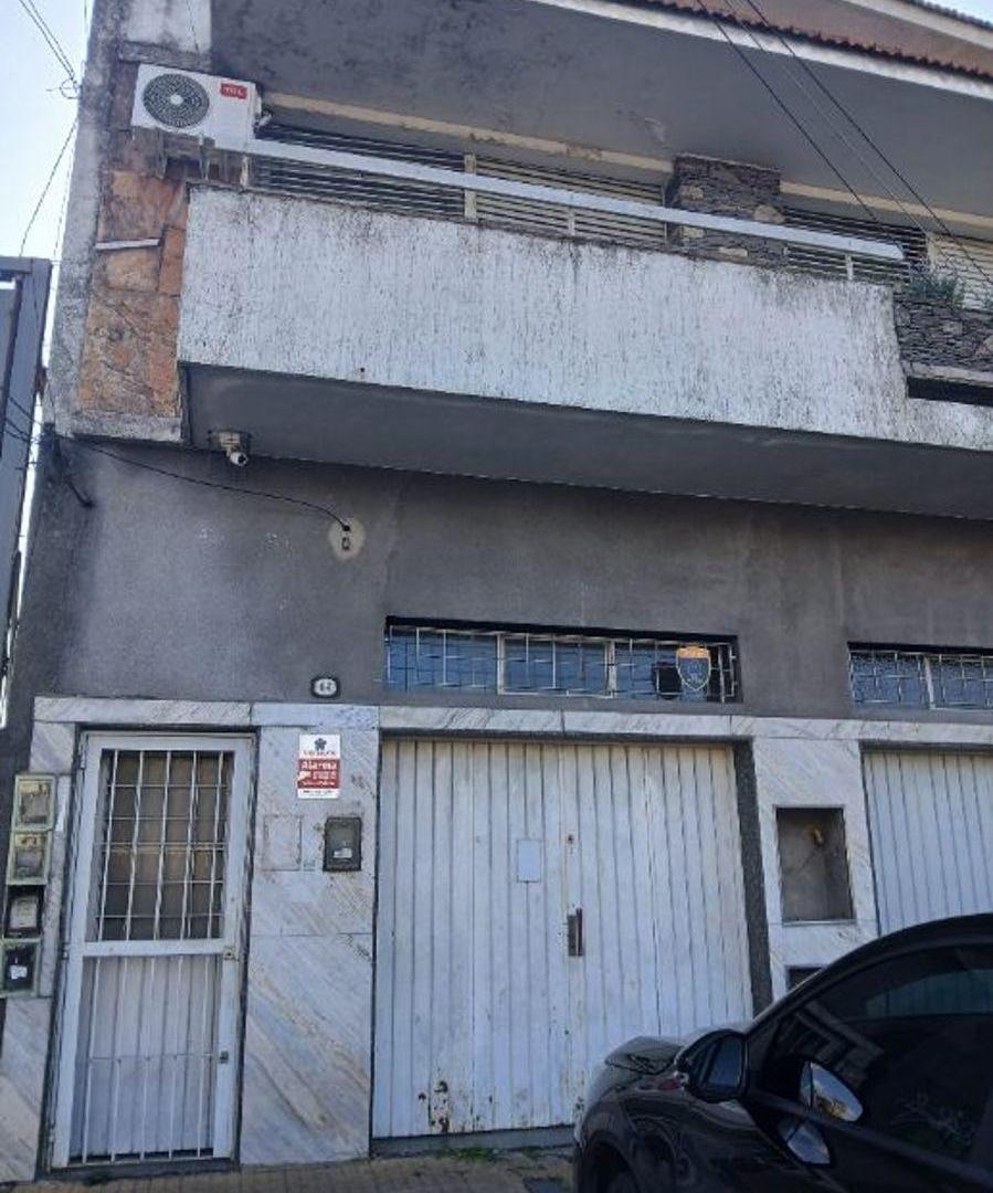 Foto de OPORTUNIDAD VTA PH AV. MITRE AL FRENTE 4 AMB C TERRAZA PROPIA, PATIO, imagen 2