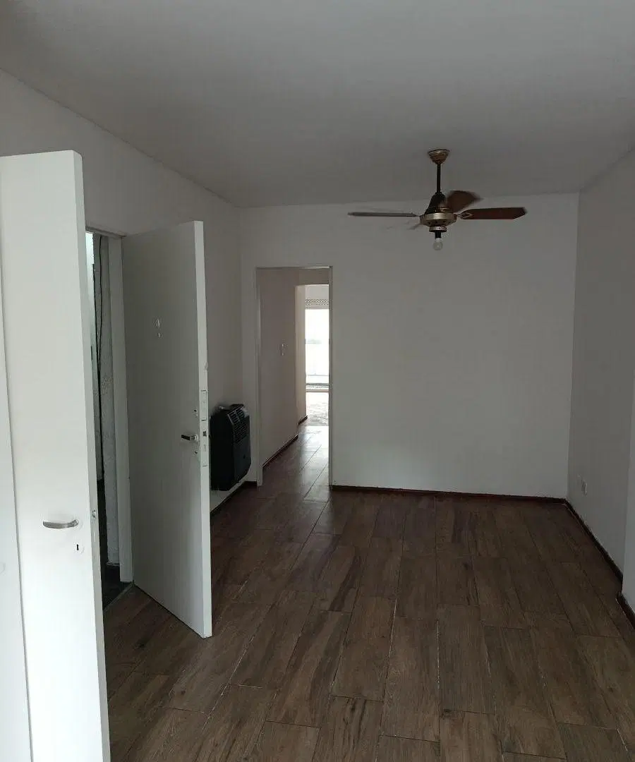 Lindo semipiso... cincuentón pero muy cómodo!! 3