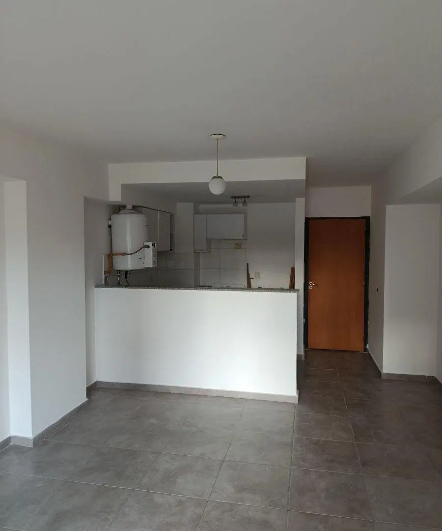 Amplíio monoambiente - Edificio con pileta 4