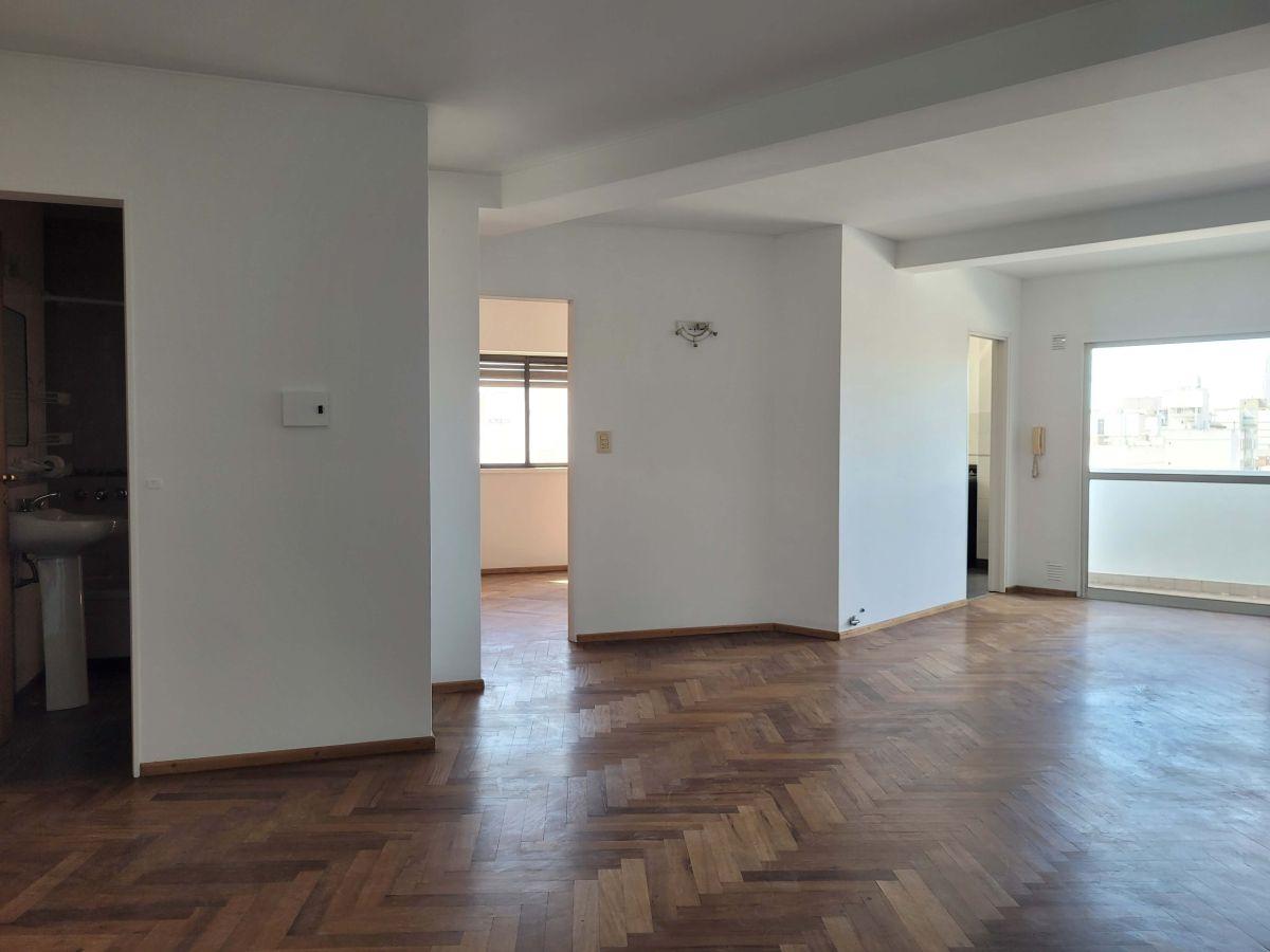Foto de Importante semipiso en Oroño y Salta, imagen 5