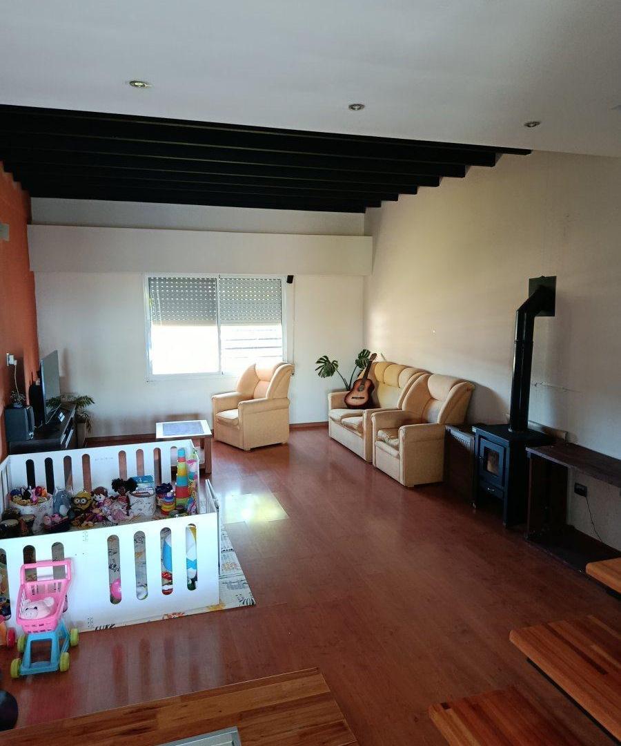 Foto de 200m2 cubiertos y 600m2 de jardín para disfrutar a pleno!!!, imagen 5