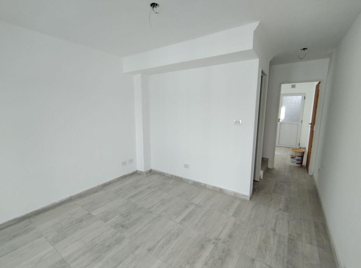 Foto de Duplex de 65 m² con 2 dormitorios en venta en Muñiz, imagen 4