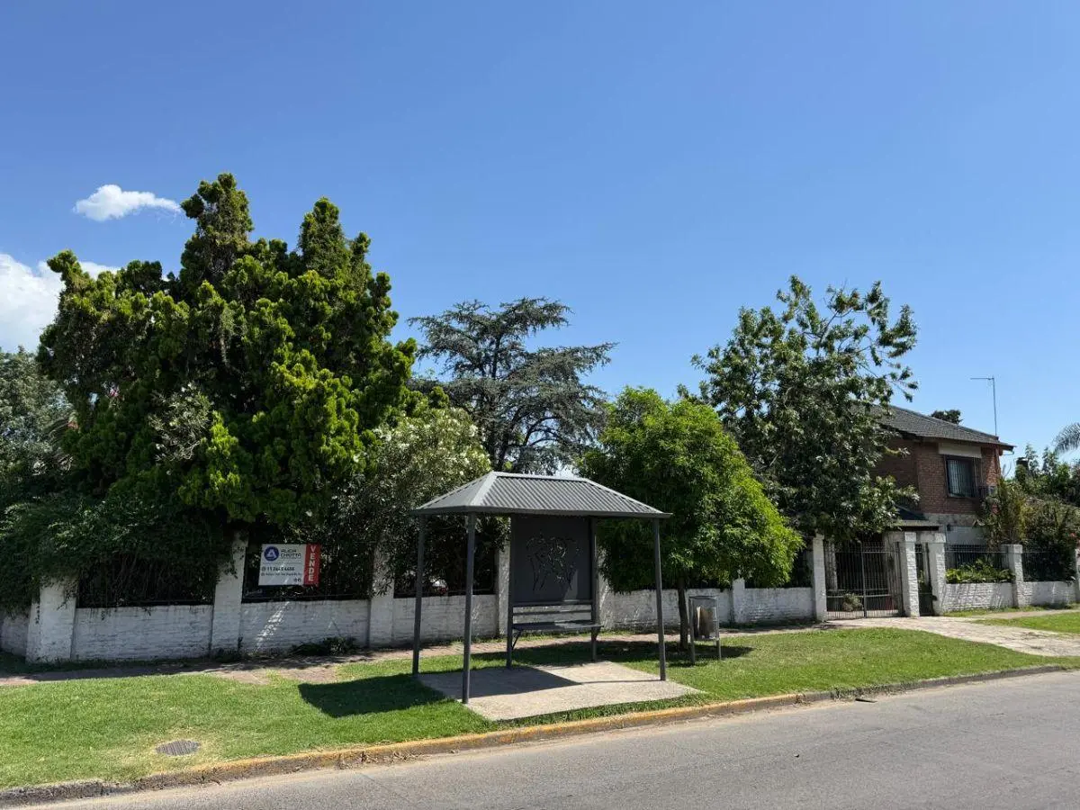 Casa con 3 dormitorios de 180 m² en venta, Santa María 3