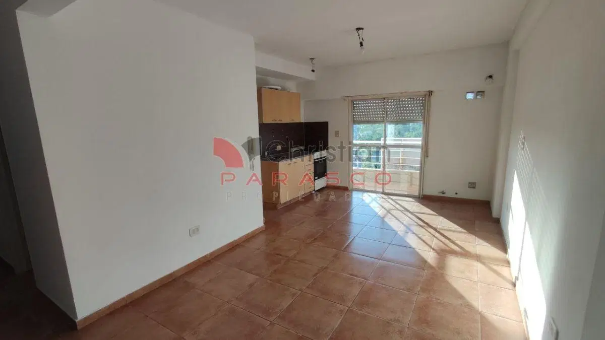 Alquiler Departamento 3 Ambientes En Martín Coronado, Frente A La Estación Tren Urquiza, Cochera opc 3