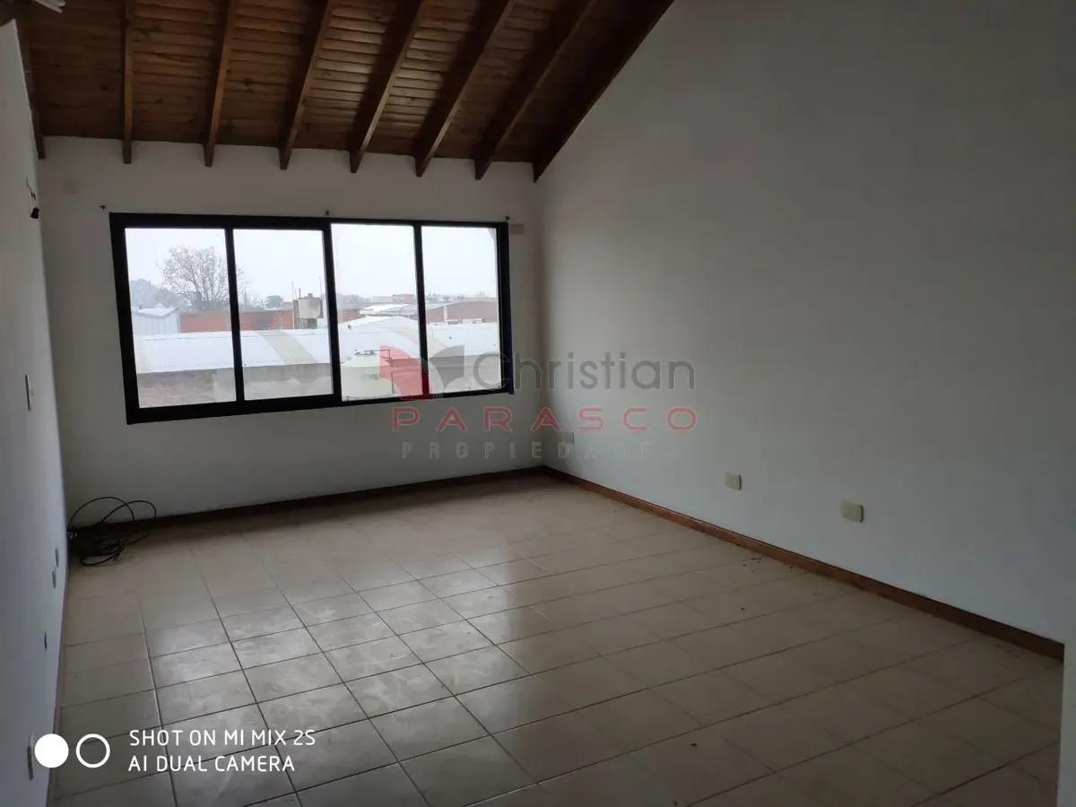 Foto de Alquiler De Departamento Monoambiente En Segundo Piso En Villa Bosch, imagen 3