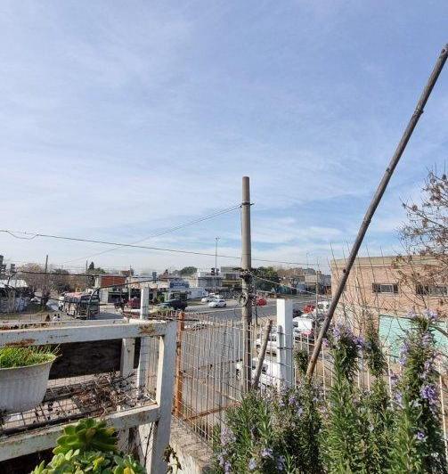 4 locales con casa en planta alta en excelente ubicacion!! 5