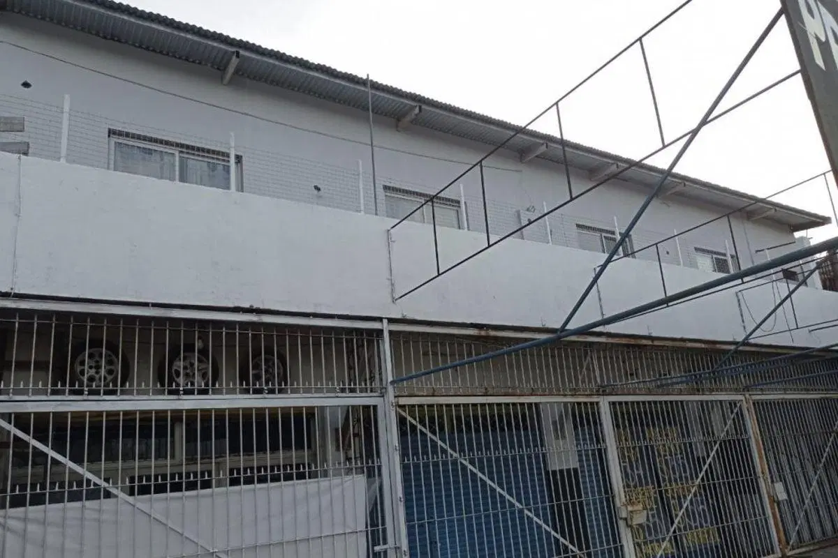 4 locales con casa en planta alta en excelente ubicacion!! 4