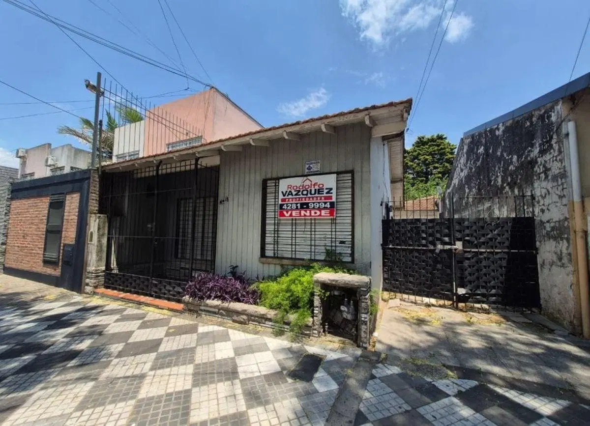 CASA EN VENTA EN EXCELENTE UBICACION! 8