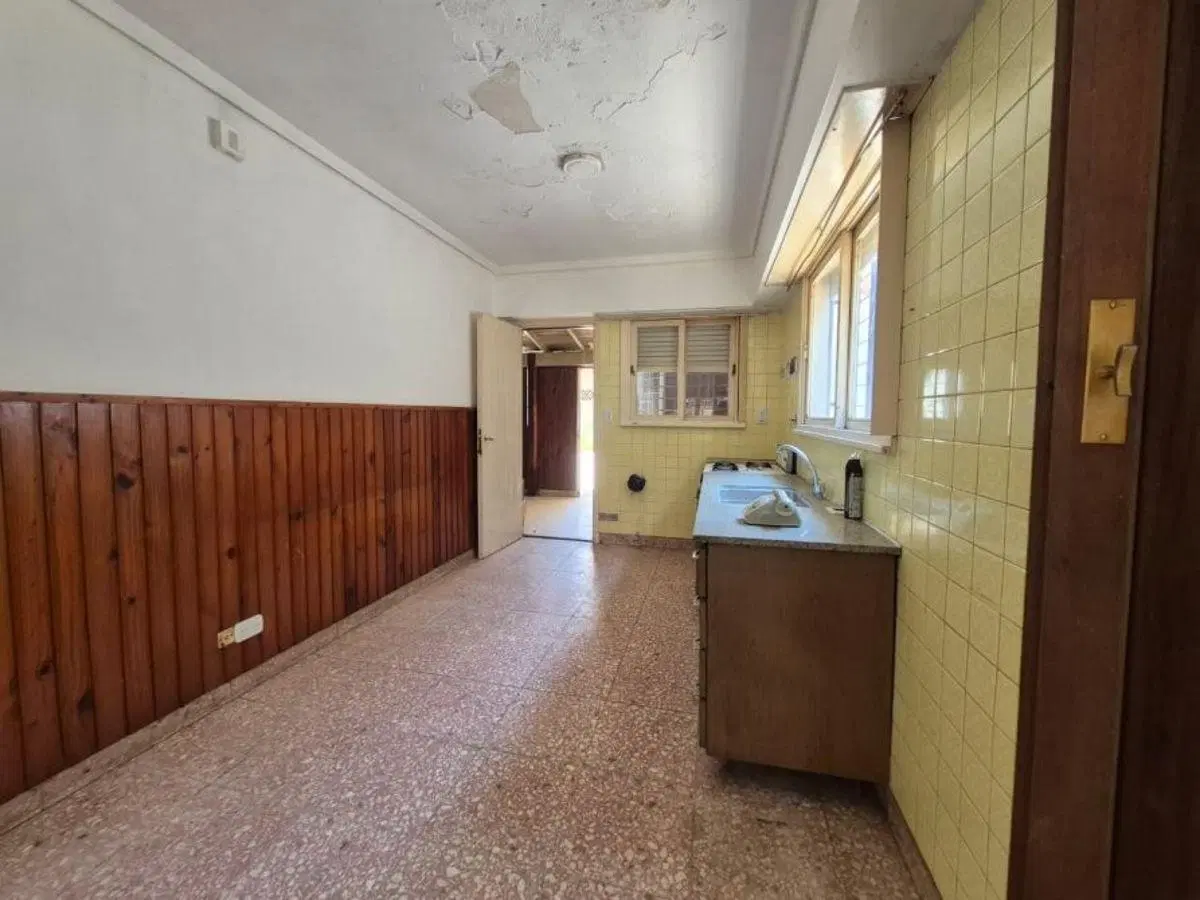 CASA EN VENTA EN EXCELENTE UBICACION! 2