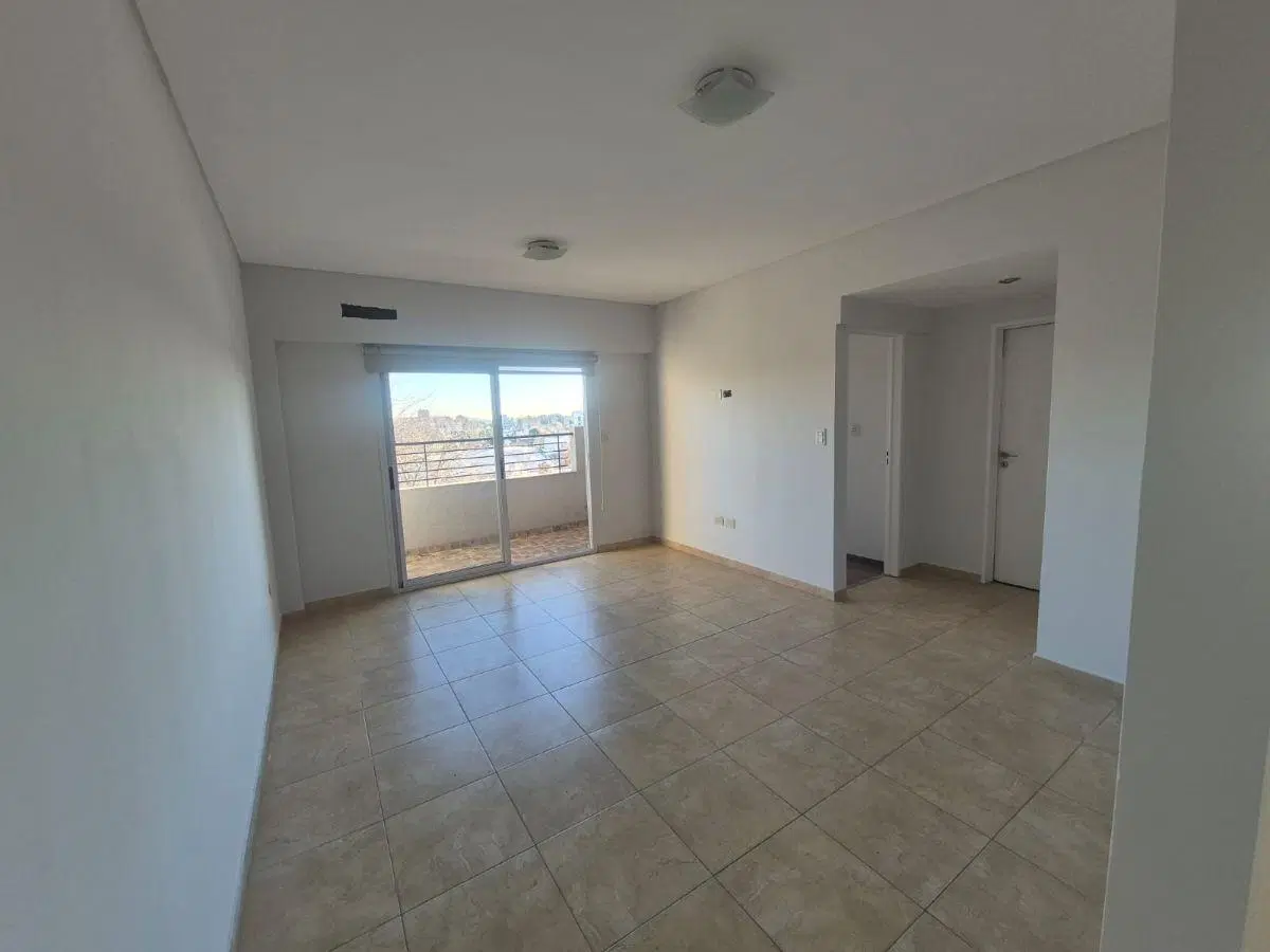 DEPARTAMENTO 2 AMBIENTES EN ALQUILER CON COCHERA! 5