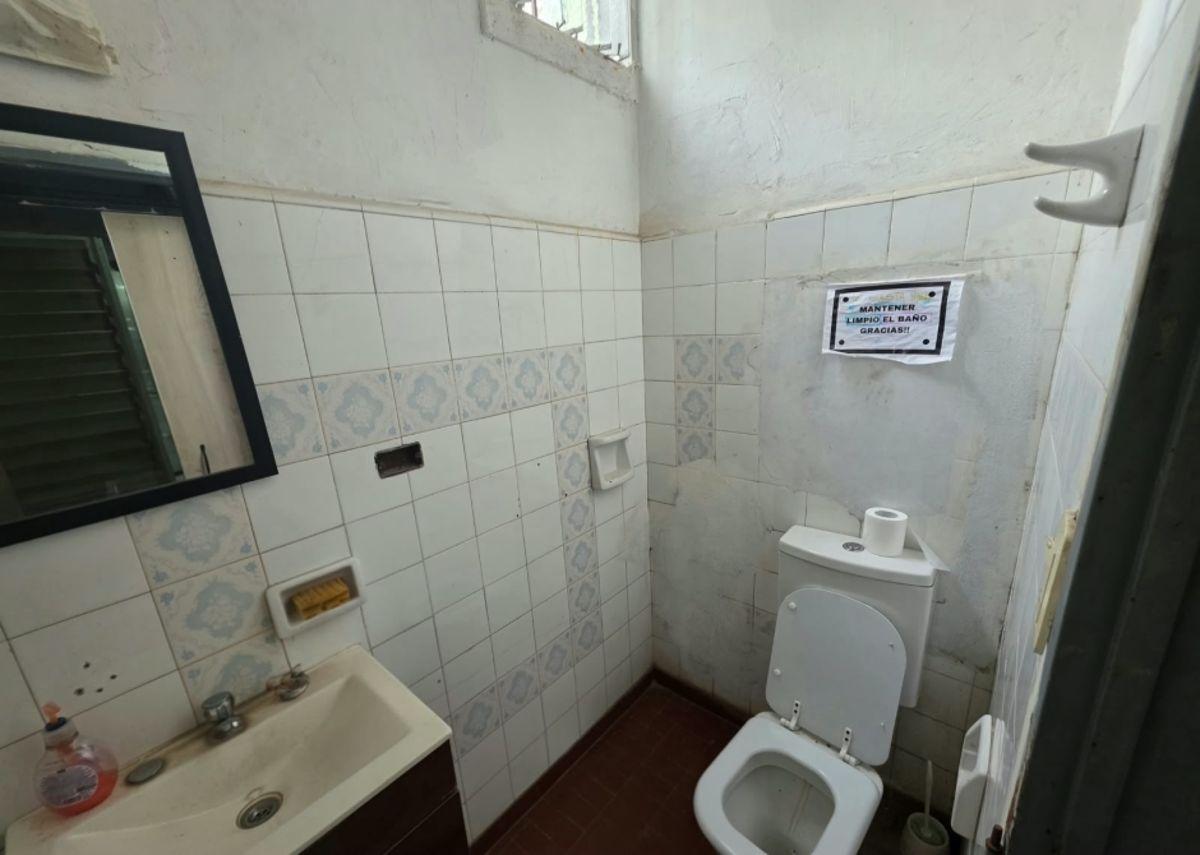 Foto de LOCAL COMERCIAL EN EXCELENTE UBICACIÓN, imagen 2