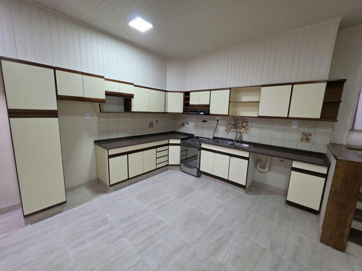 Foto de HERMOSO DEPARTAMENTO DE 4 AMBIENTES EN ALQUILER, imagen 3