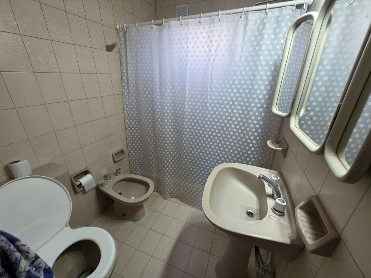 Foto de HERMOSO DEPARTAMENTO DE 4 AMBIENTES EN ALQUILER, imagen 4