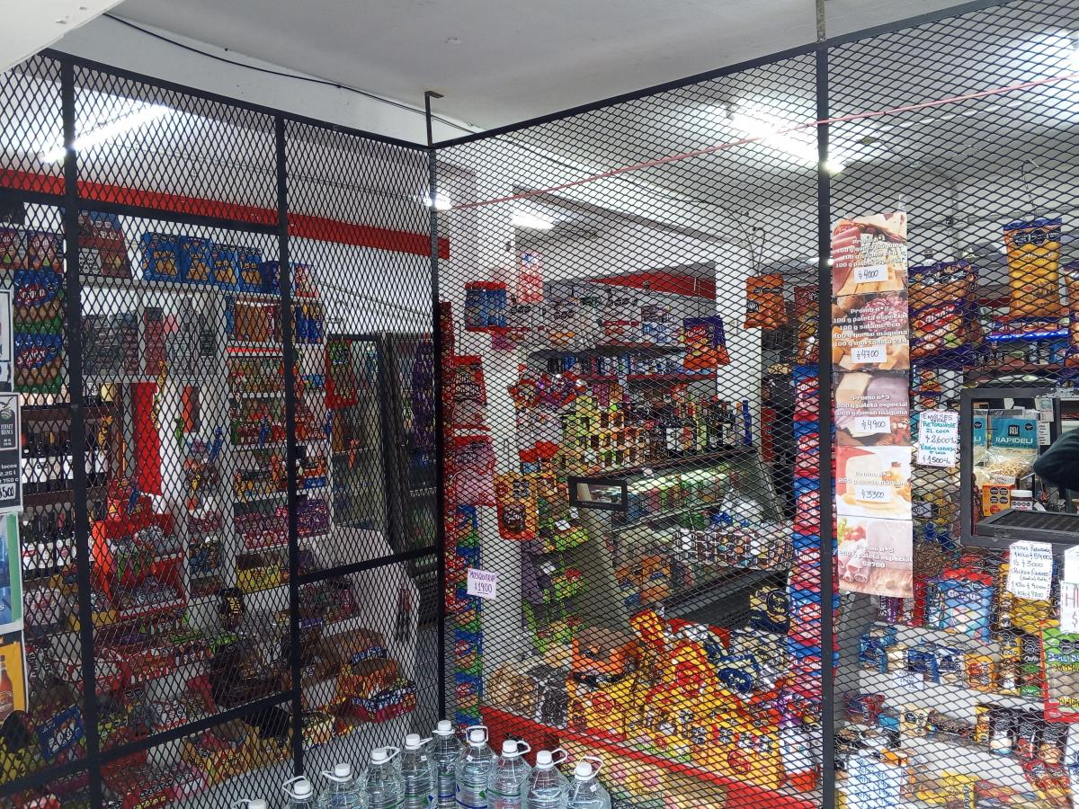 Venta, Dos Departamentos con Local Enfrente 4