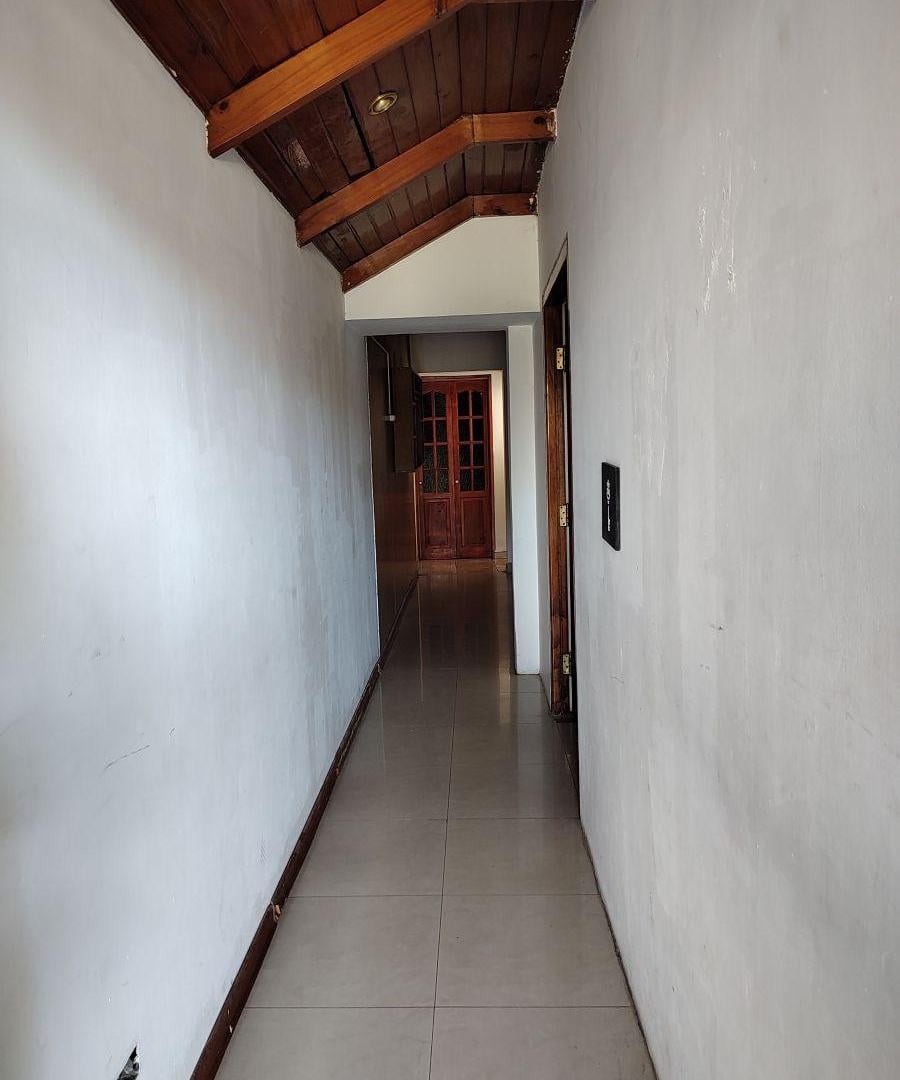ALQUILER disponible, departamento de 2 ambientes, a 400mts.Aprox de Av Senzabello.