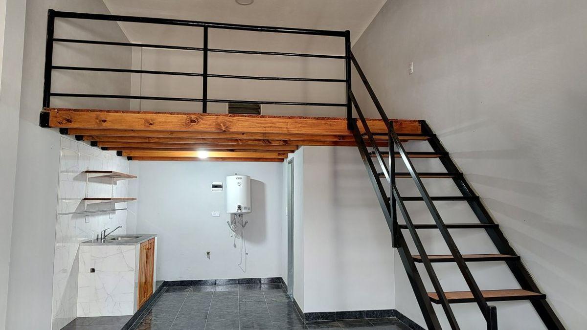 Foto de ALQUILER, monoambiente, a 100mts de pres. Arturo Illia, imagen 3