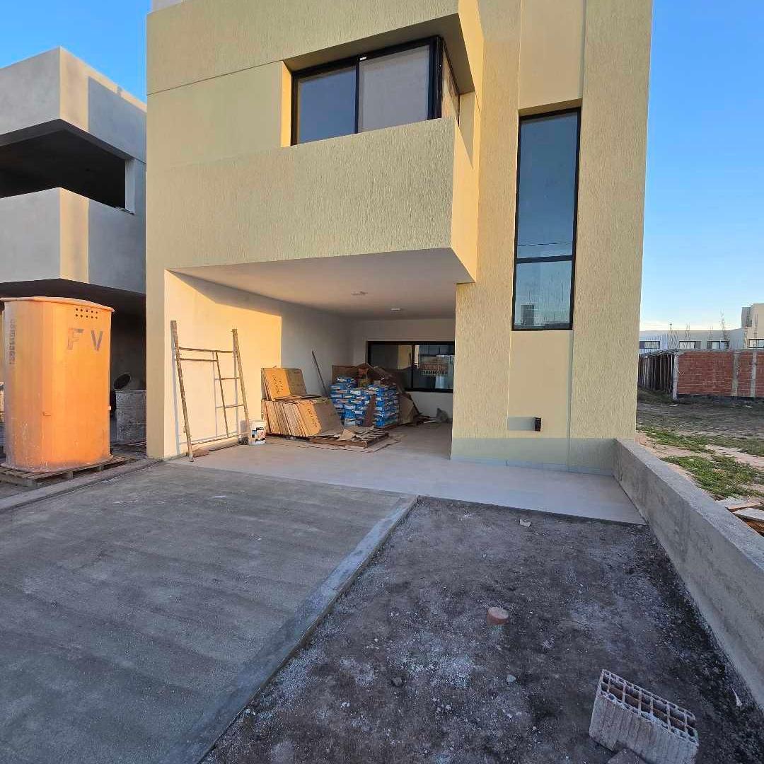 Foto de NOBU TOWN - Amplio Dúplex! 3 dorm, 3 baños, cochera!, imagen 3
