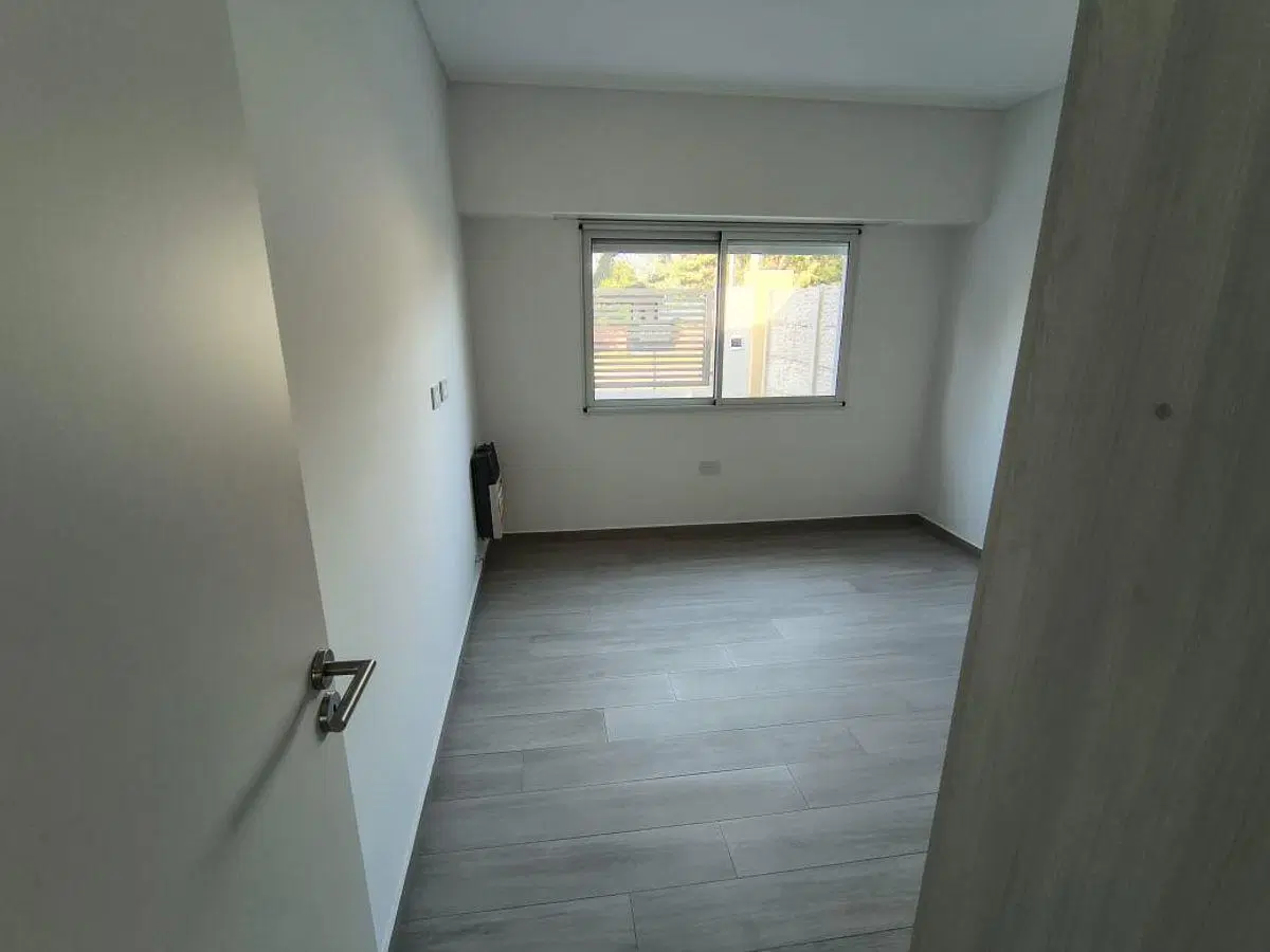 Casa en venta de 2 dormitorios en Funes 3