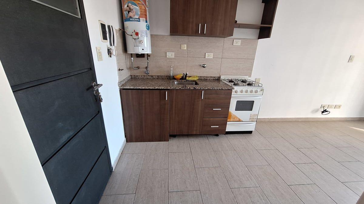 Foto de Monoambiente en alquiler - Zeballos 112, imagen 2
