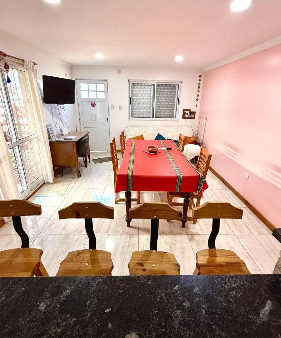 Nápoles 206 - Casa + departamento - San Jerónimo Sud 8