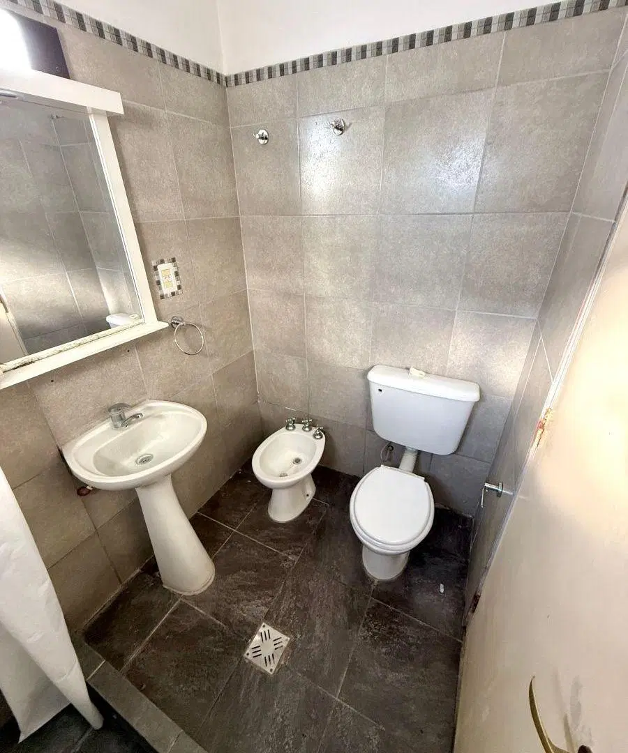 Nápoles 206 - Casa + departamento - San Jerónimo Sud 1