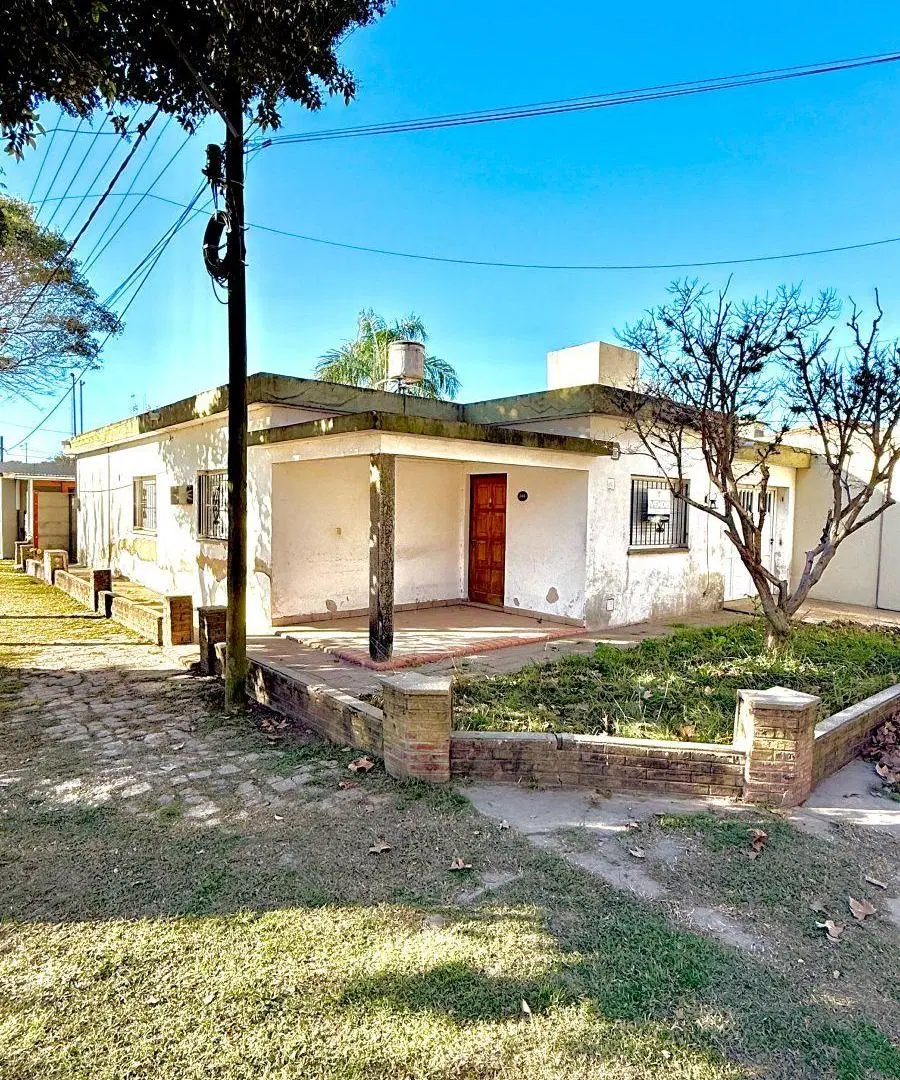 Nápoles 206 - Casa + departamento - San Jerónimo Sud 3