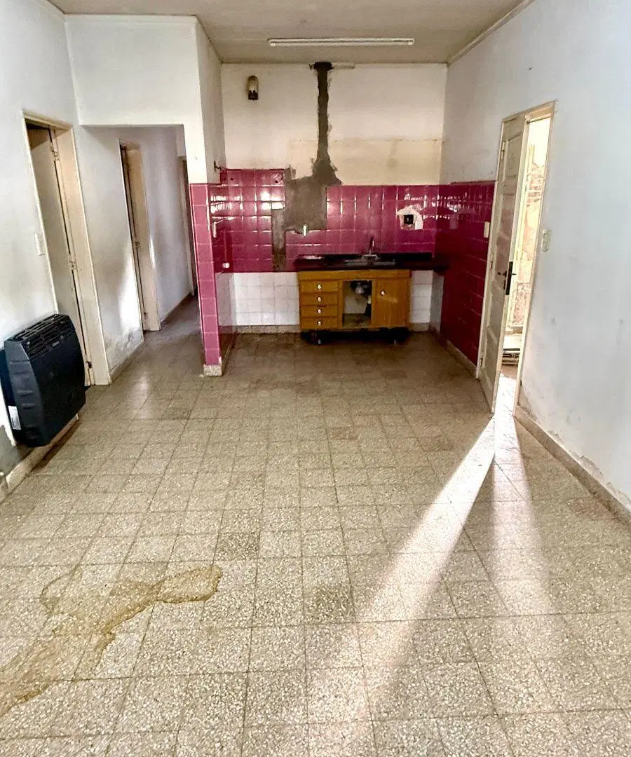 Nápoles 206 - Casa + departamento - San Jerónimo Sud 2