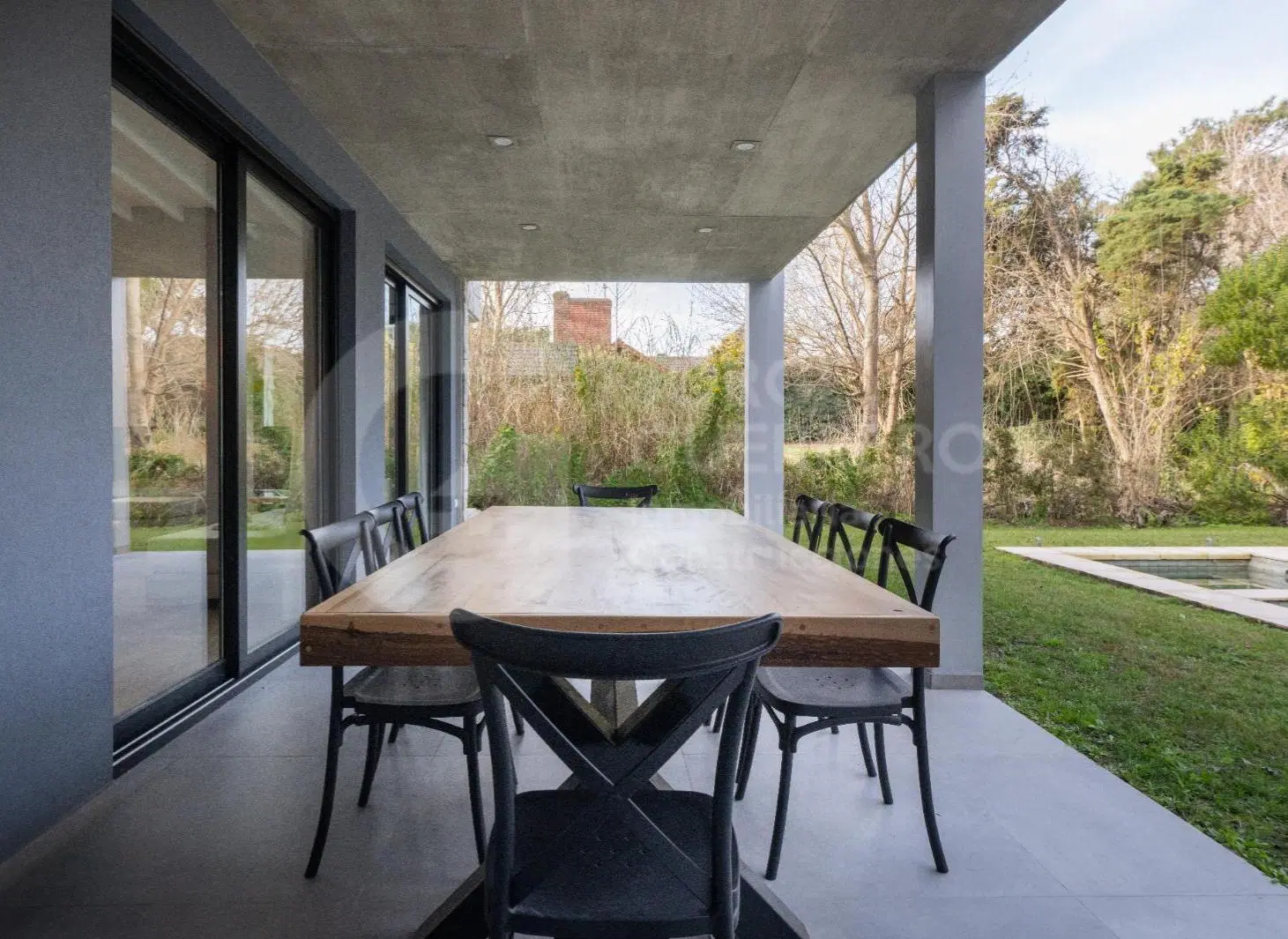 Imponente casa finalizada 2022 , de 5 habitaciones en suite, con pileta climatizada y jacuzzi. 5