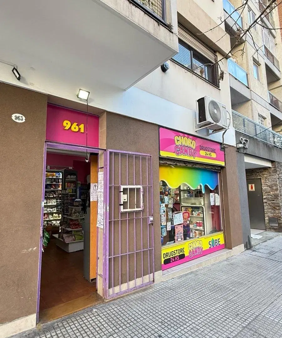 Local Comercial sobre Avenida 4