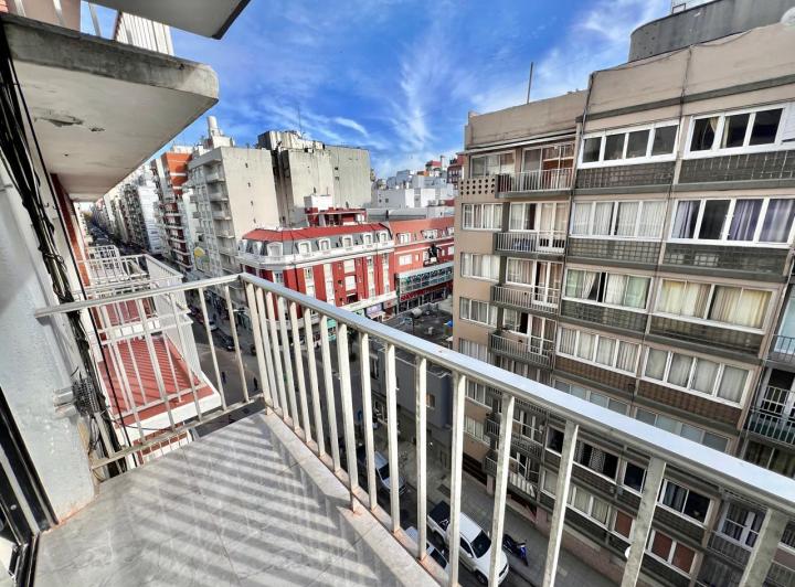 2 ambientes con balcón en VENTA 3