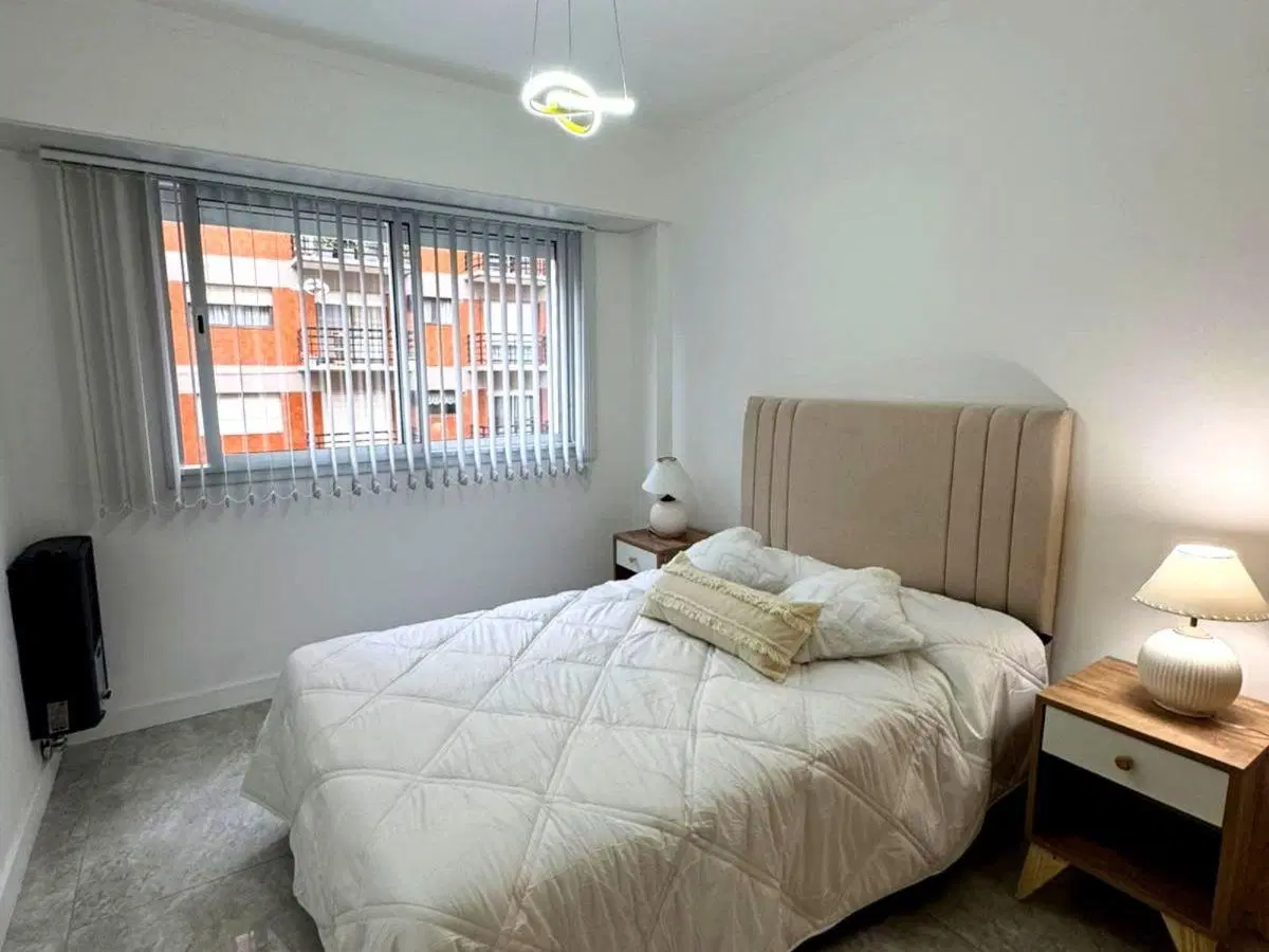 2 ambientes a la calle en VENTA 1