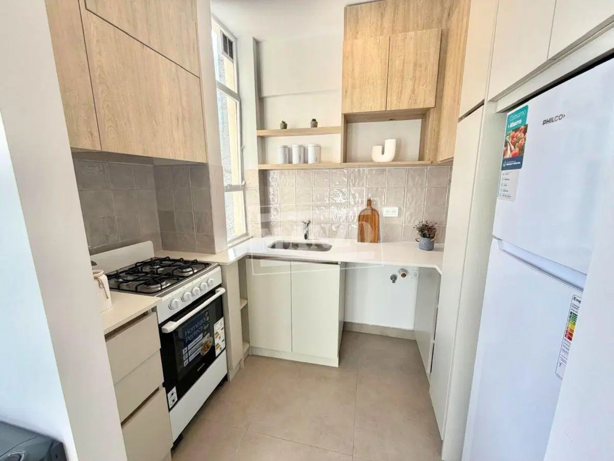 Departamento de 2 ambientes con 2 baños en VENTA 8