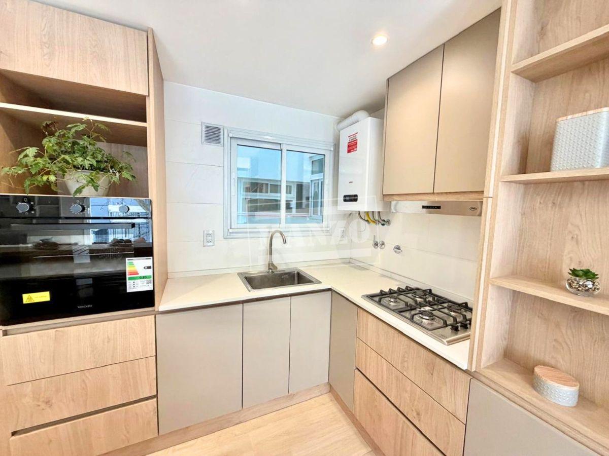 Foto de 3 ambientes con dependencia y balcón soleado en VENTA, imagen 5