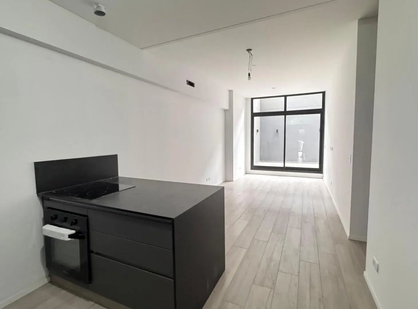 Venta Departamento Monoambiente con Patio a Estrenar en Saavedra 3