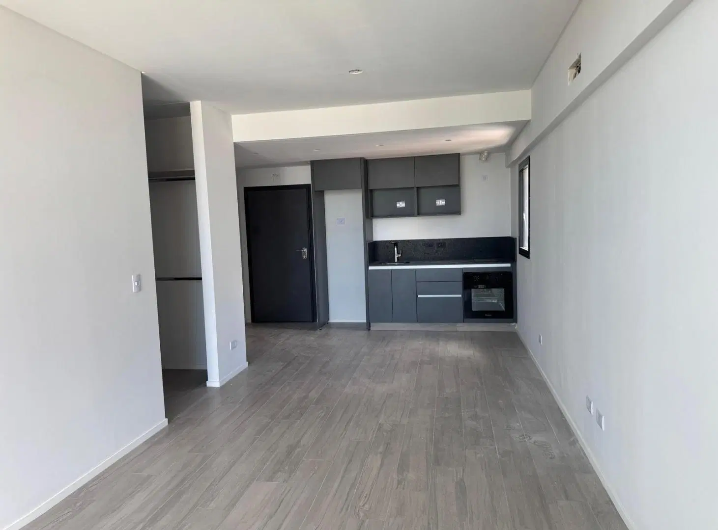 Venta Departamento Monoambiente a Estrenar en Coghlan 5