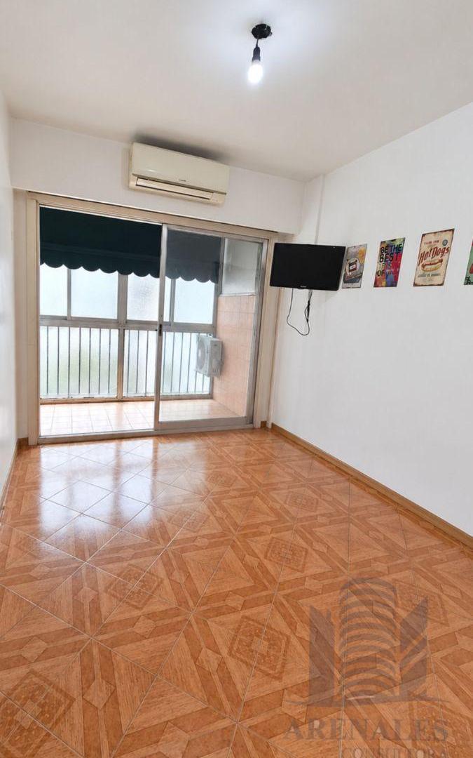 Foto de DEPARTAMENTO DE DOS AMBIENTES DOS BALCONES COCHERA, imagen 4