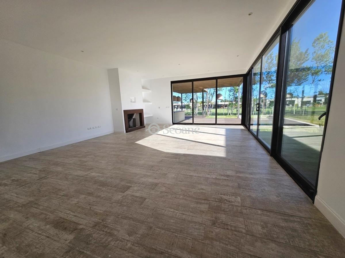 Foto de Viñedos De La Tahona - Excelente Ubicación, Una Planta, Piscina, imagen 4