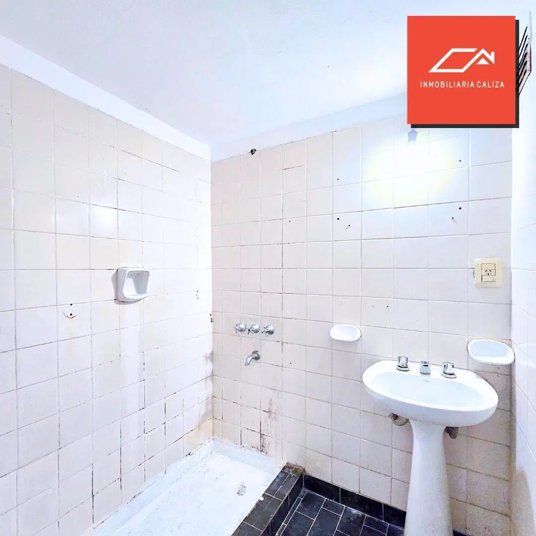 VENTA HERMOSO DPTO 1 DORMITORIO - ALBERDI 300 BARRIO SUR 5
