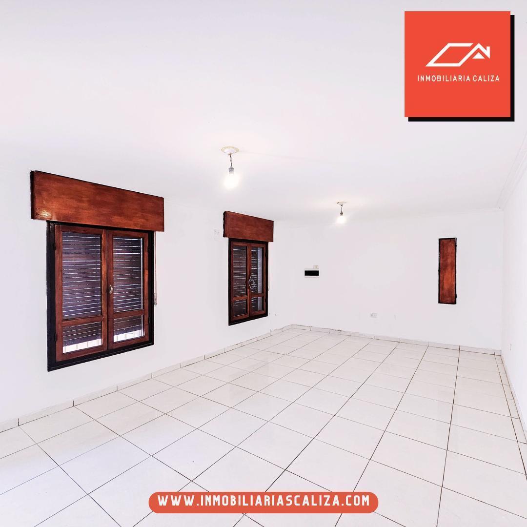 Foto de VENTA HERMOSA CASA PASAJE NEUQUEN 900 - ENTRE AV. ROCA Y ALSINA, imagen 1