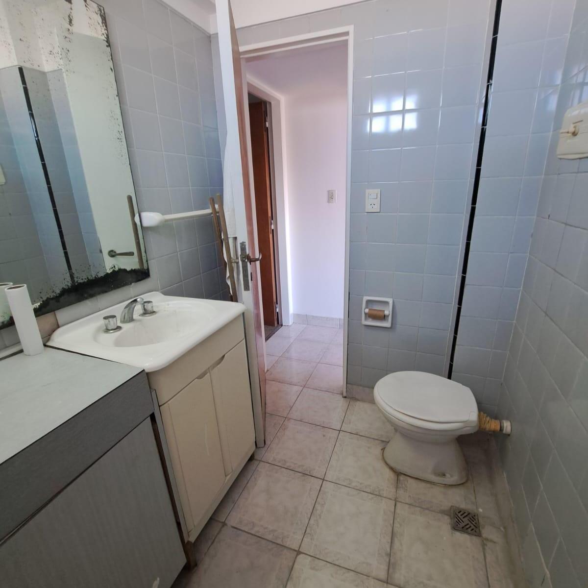 Departamento Unificado de 5 Ambientes - Moreno 3215 3