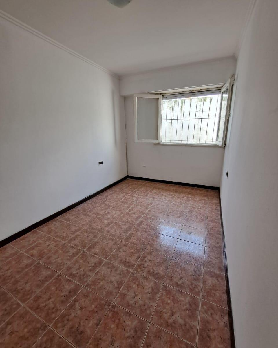 Casa de 3 Ambientes con Terreno Lebenshon 6617 A. Credito 4