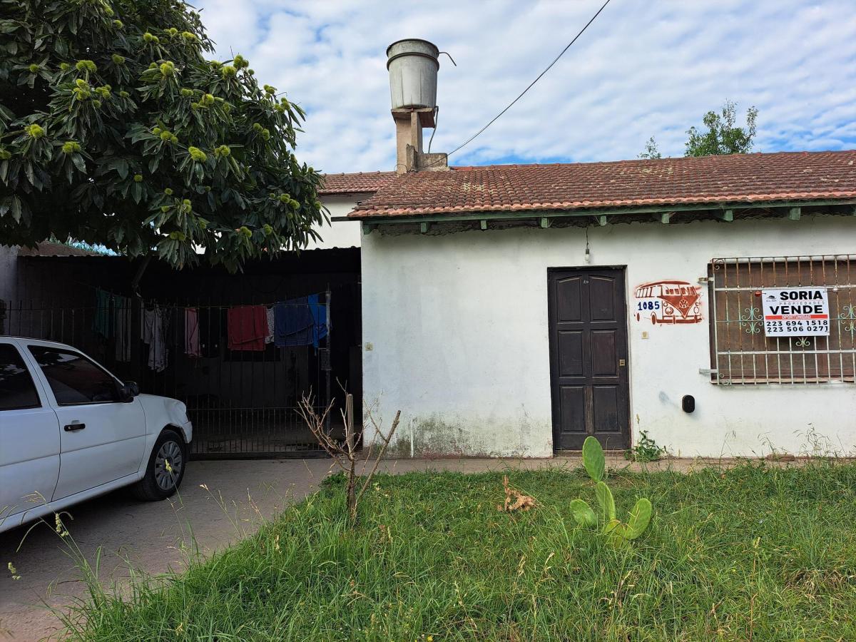Casa 3 Amb y Depto 2 Amb. Atlántida - Sta Clara del Mar 1