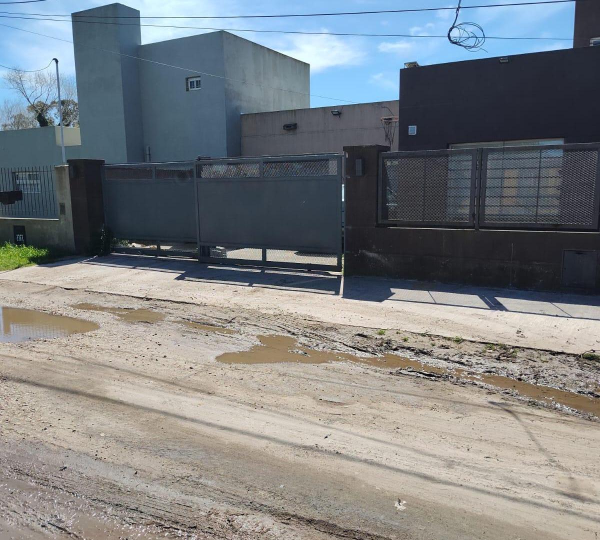 Foto de Oportunidad casa 4 ambientes Barrio el Jardin, imagen 4