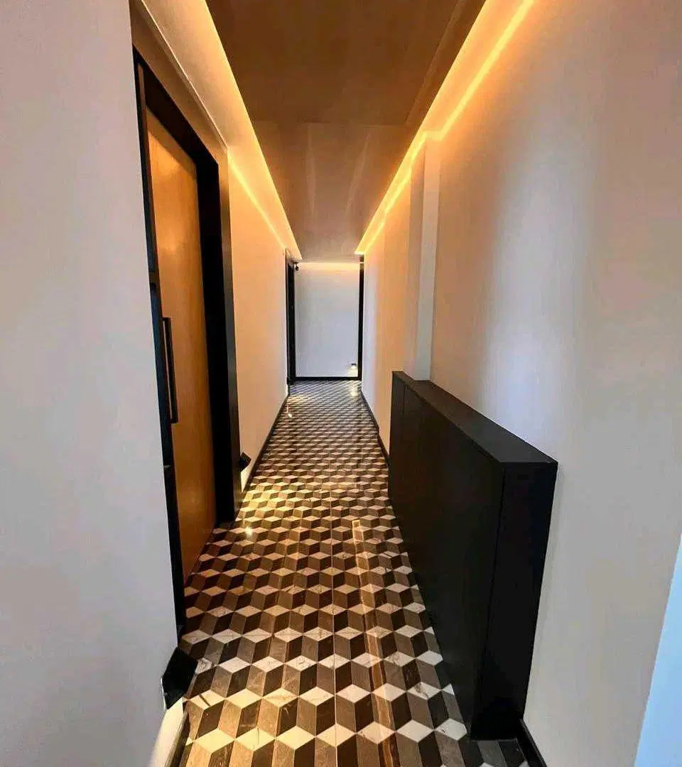 Exelente Departamento 2 ambientes a metros del Mar !!! Con Cochera !!! 3